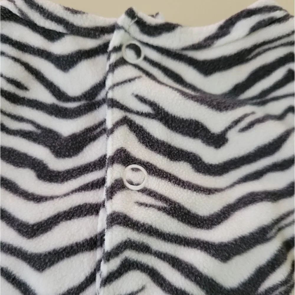 Set of Two Carters Baby Girl Rompers - Picture 12 of 16